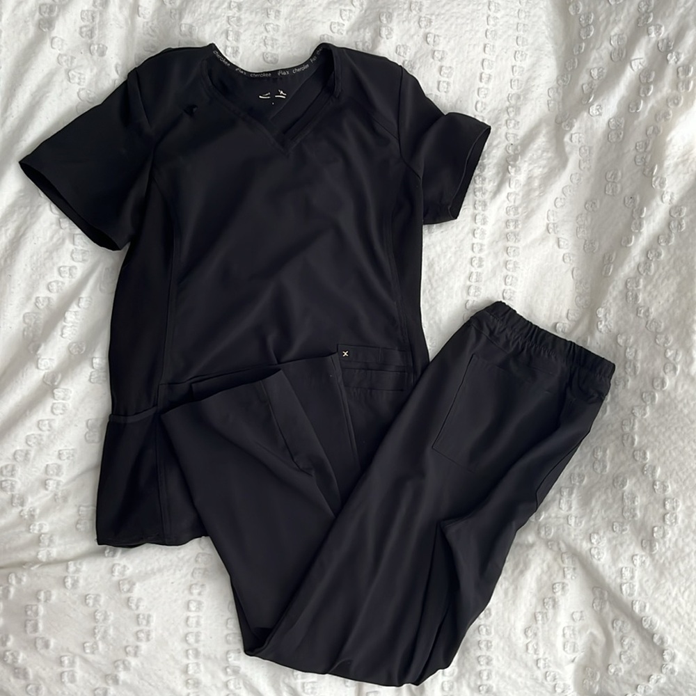 Cherokee iFlex Small/Petite Scrub set- black